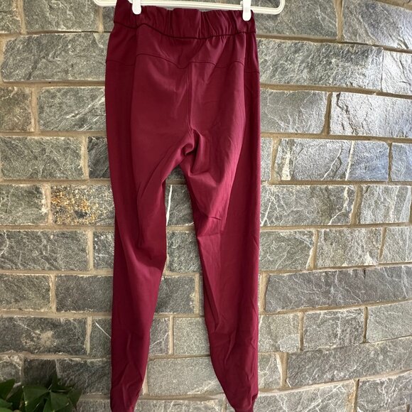 Lululemon On the Fly Jogger - Picture 5 of 5